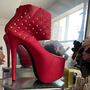 Red highest heel 🔥 RED platform high heel